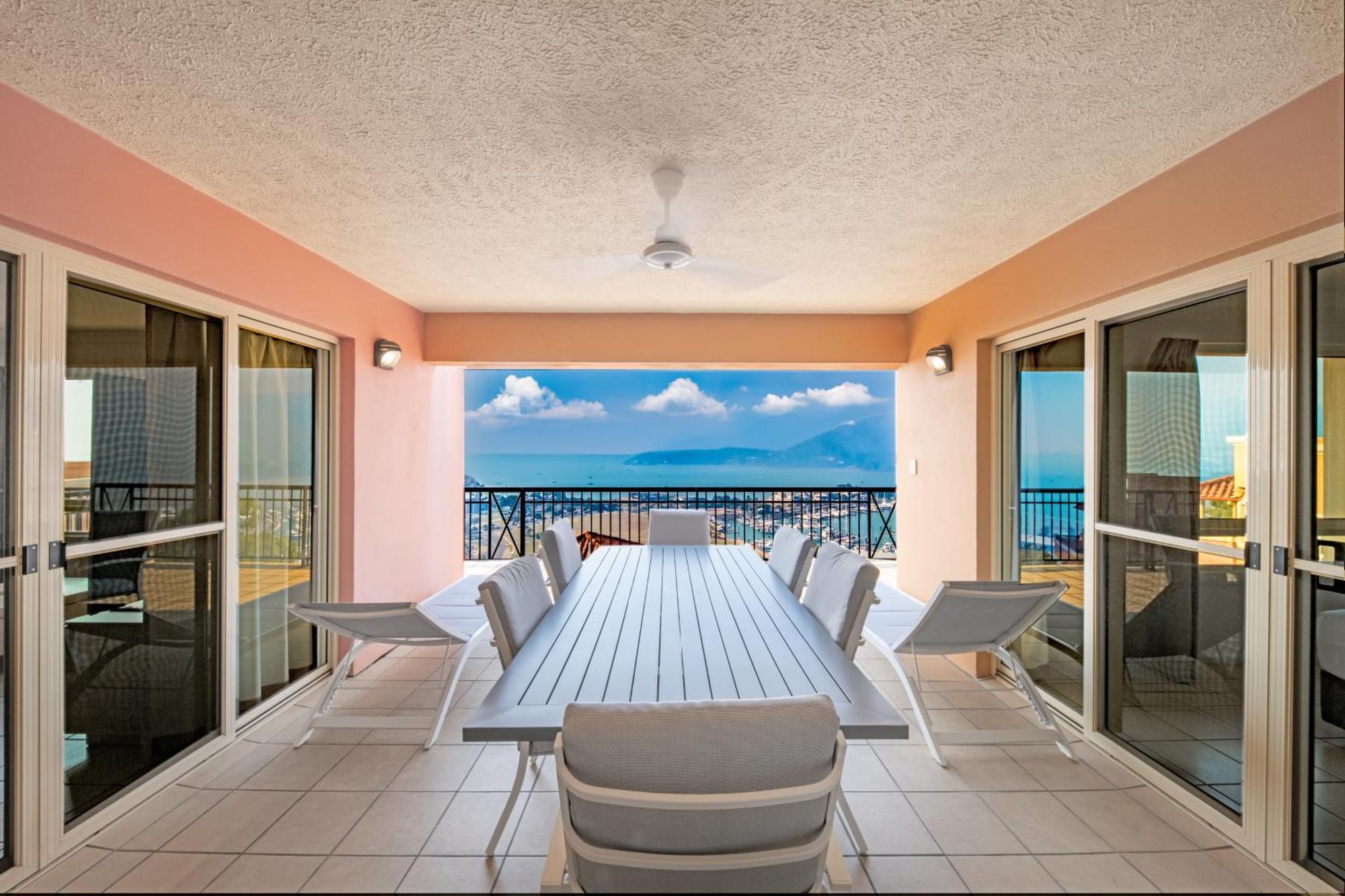 Martinique Whitsunday Resort Airlie Beach Exterior foto