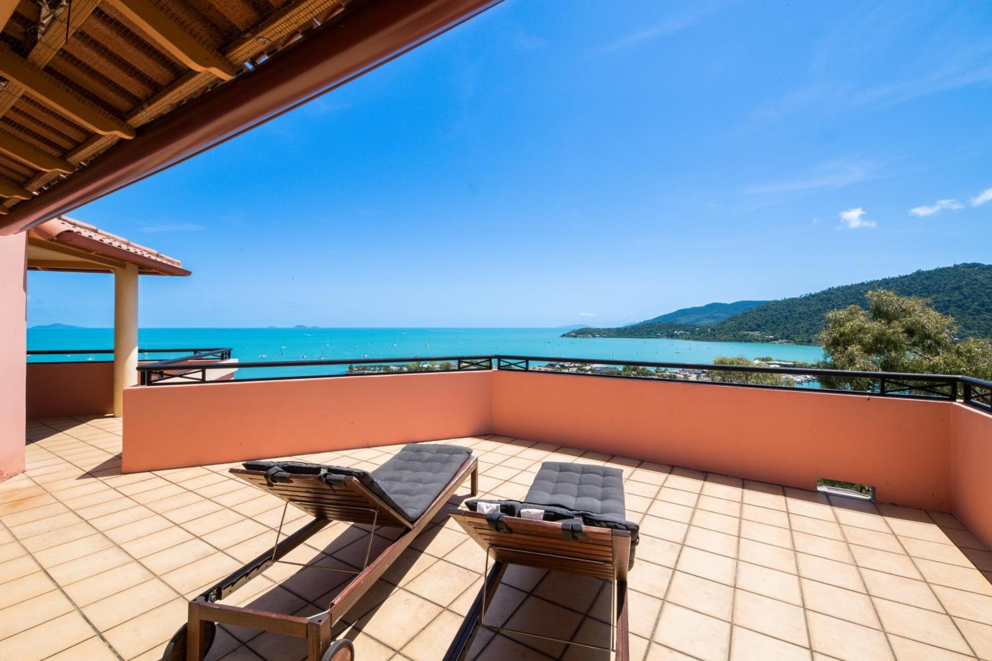 Martinique Whitsunday Resort Airlie Beach Exterior foto