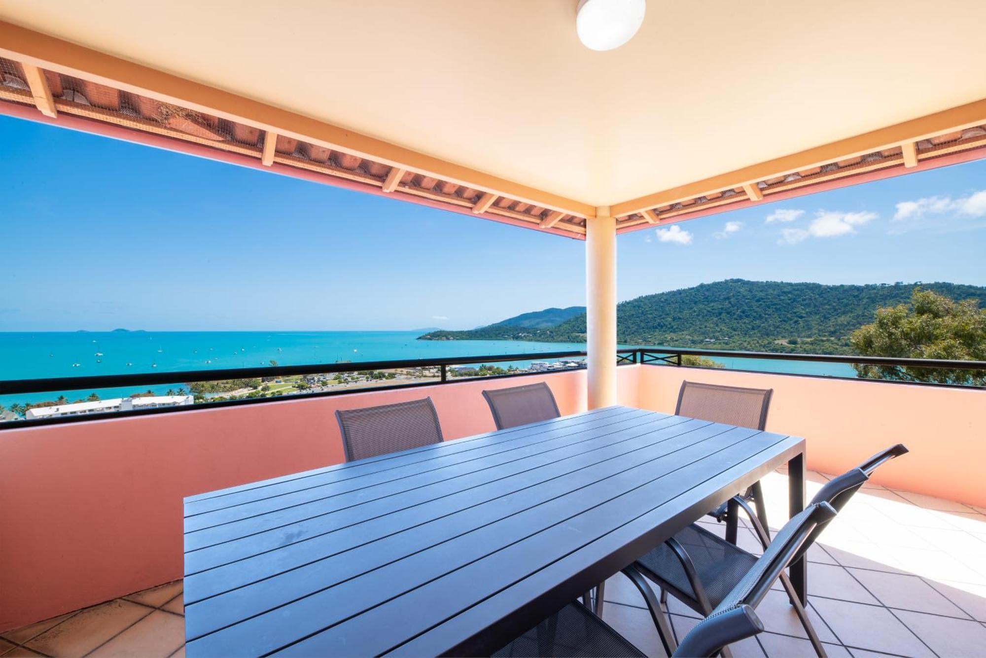 Martinique Whitsunday Resort Airlie Beach Exterior foto